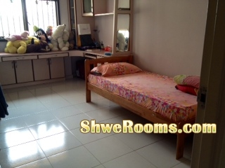 Looking for A Roommate to stay near Pioneer MRT