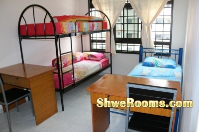 Big Common Room for rent at Boon Lay (With Air-Con)