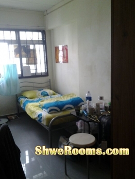 Short term Big Aircon Common room to rent in Choa Chu Kang 4 mins to Yew Tee mrt