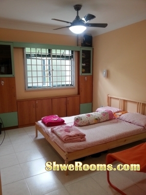 Deluxe Master and Common Bedroom @ 465 Choa Chu Kang Ave 4