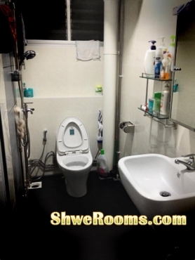 Temp common room for rent at Jurong West St 71