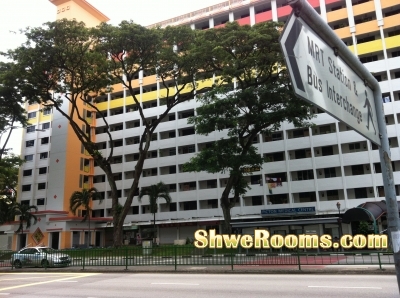 (Near Toa Payoh Mrt) >>>Looking for a female roommate for a common room  (Long Term / Short Term )