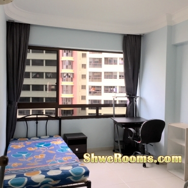 Common room with aircon to rent ($650 only for single stay)