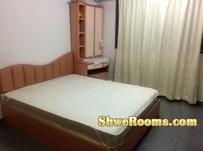 2 Common rooms near Woodlands/Marsiling MRT. Sin$650/2 Pax$800 room (PUB inclusive)