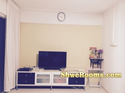 (Short term only) One nice Common Room is available near Clementi MRT