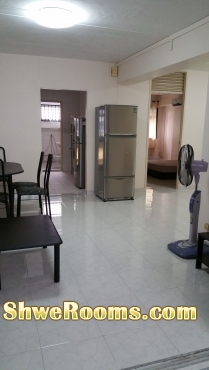 1 Big Master Bedroom and 1 common room for rent *** Long Term / Short Term *** , 6 min to Yew Tee MRT