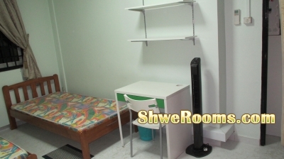 $ 375/ month, Looking for one lady roommate at Blk 732 , JW Street 73, near Boon-lay MRT