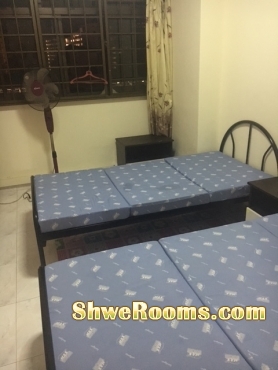 Yew tee Mrt , common room for rent 2 mins to Mrt only, One Female room mate
