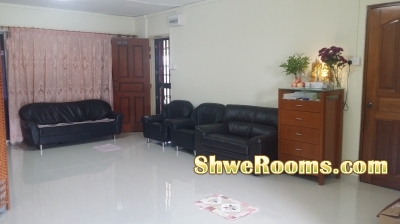 Common Room / Students & Couples Welcome / Reasonable Price