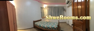 One Big Common with air-con very near to Boon Lay Mrt for couple or two girls