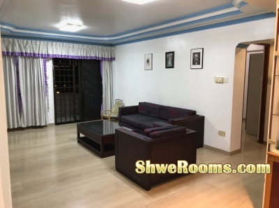 One Big Common with air-con very near to Boon Lay Mrt for couple or two girls