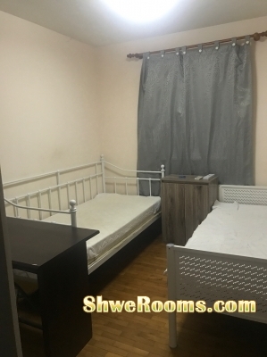 Room to rent for 2 ladies or a couple