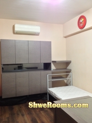 Long term/Short term Single Room and Common Room