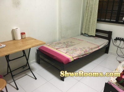 Male Room-mate near Boon Lay MRT
