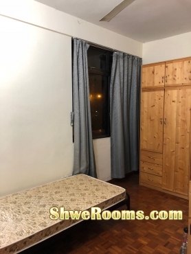 1 Male to share at walk-up condo common room with aircon (near Cashew MRT)