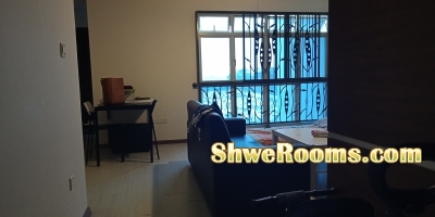 Double Room for Rent @ Bukit Batok West Ave 5