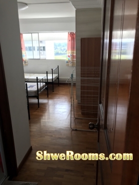 🏠Air con common room & Master room for rent at Khatib