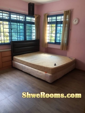common Room for Rent at Admiralty