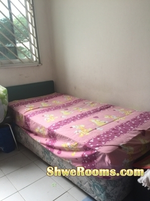 Clearnace sale second hand furniture at very cheap price