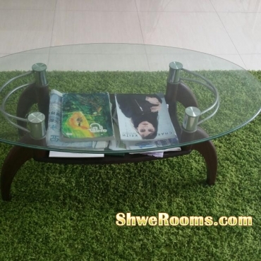 <__  Moving out tables & carpet for sale  ____>