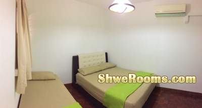 < ___  Two Queen bed sets for sale ____>