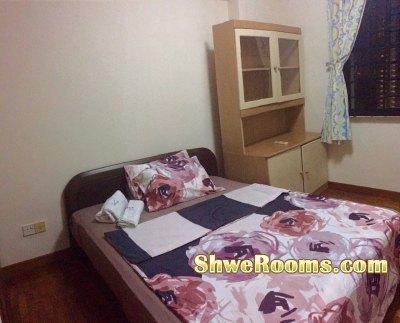 < ___  Two Queen bed sets for sale ____>