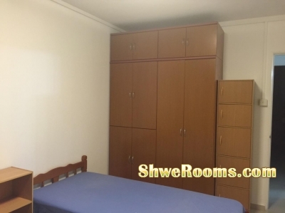 female Roommate to Share Master Room @ Serangoon
