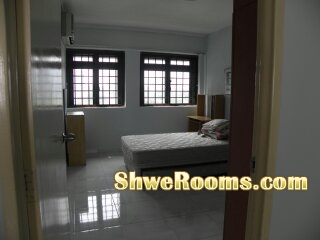 One lady HDB approved Master room to share