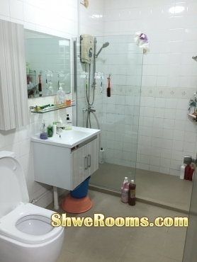 Spacious Common Room with full furniture at very high floor near Yewtee Mrt for rent