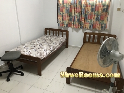 COMMON ROOM FOR RENT FROM 1st MAY