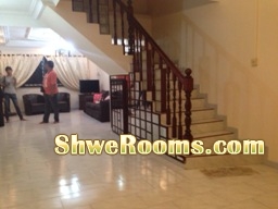  Looking for One lady share master bed room