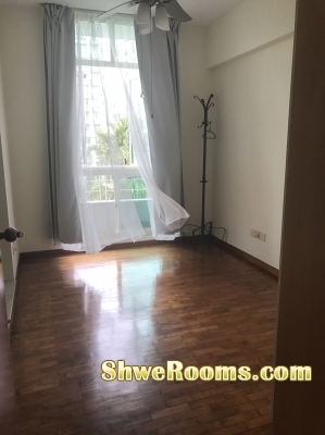 Lilydale condo common room to rent for female