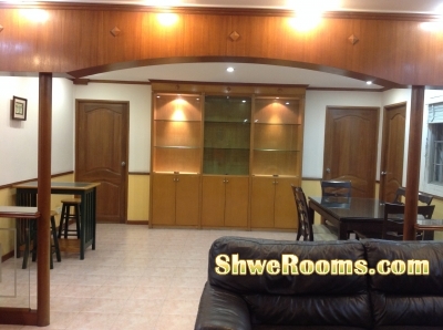 One Lady Roommate Available for Common Room at Bukit Batok