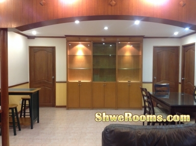 One Lady Roommate Available for Common Room at Bukit Batok
