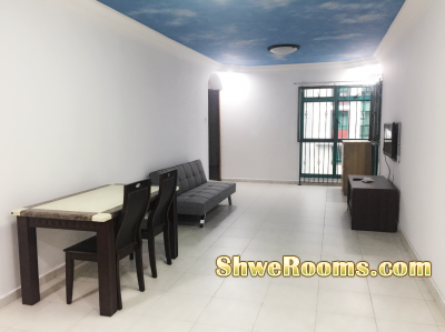 ⭐️Master bedroom⭐️(S$900  PUB)*Negotiable* (1-2mins walk to MRT)-Couple/both males or females),