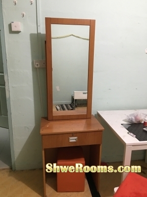 looking for master room ( both male/female/couple)