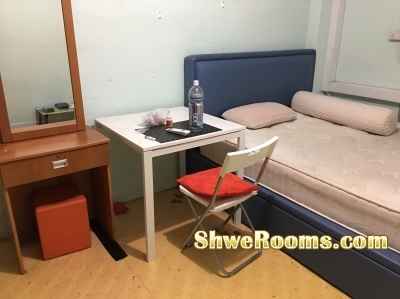 looking for master room ( both male/female/couple)