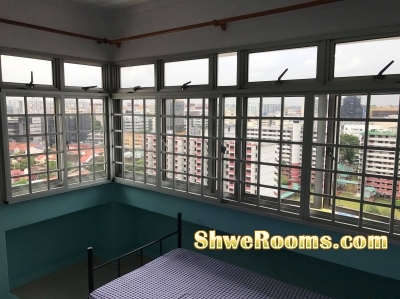 Fully furnished Common Room with air con for lady