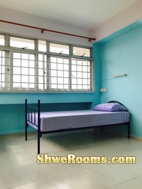 Fully furnished Common Room with air con for lady
