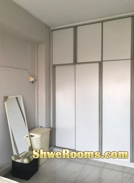 Looking for one lady to share Big Master Room 