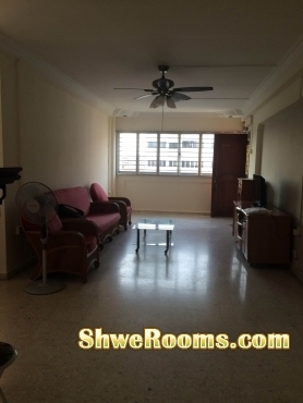 MASTER ROOM AVAILABLE WITH AIRCON ,WIFI,CAN COOK