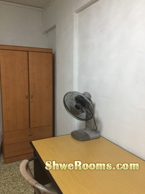 1 lady roommate at Bedok Reservoir Road
