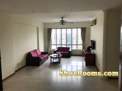 COMMON ROOM WITH AIRCON FOR MALE OR FEMALE ONLY ONE PERSON @ NORTHOAKS CONDOMINIUM $700