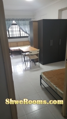 @Master Bed Room with Aircon For Rent near Admiralty MRT and 888 Plaza@