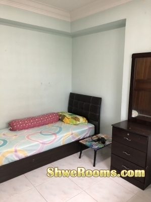 One female room mate at HDB Room for rent at Toh Guan Road