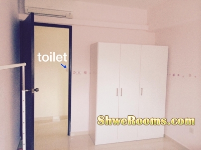 ðŸ”´ðŸ”´whole common room for rent for one person lakesideðŸ”´ðŸ”´