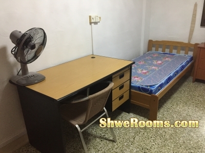 2 ladies roommate for Common Room