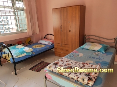 Master bed room and common room for rent in BLK 784, 3 mins to Yew Tee MRT
