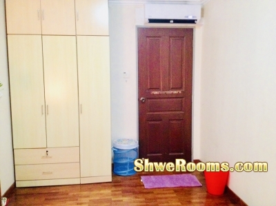 Common room rent @ Admiralty for ladies only