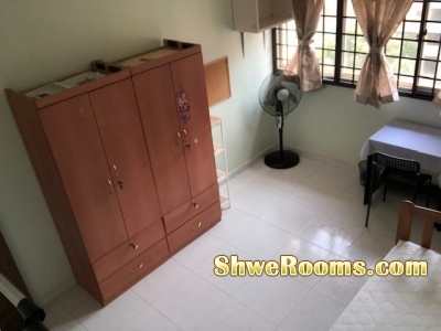 $ 600/ month Single Room, Looking for one lady at Blk 732 , JW Street 73, near Boon-lay MRT